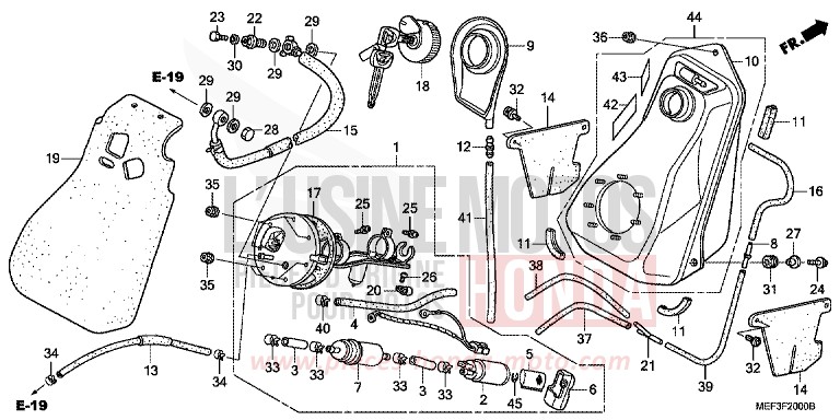 RESERVOIR A CARBURANT de SW-T400 ABS PEARL COSMIC BLACK (NHA64) 2009